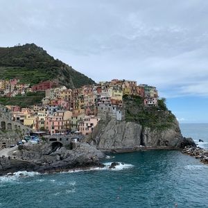 Meet your Posher, Leslie